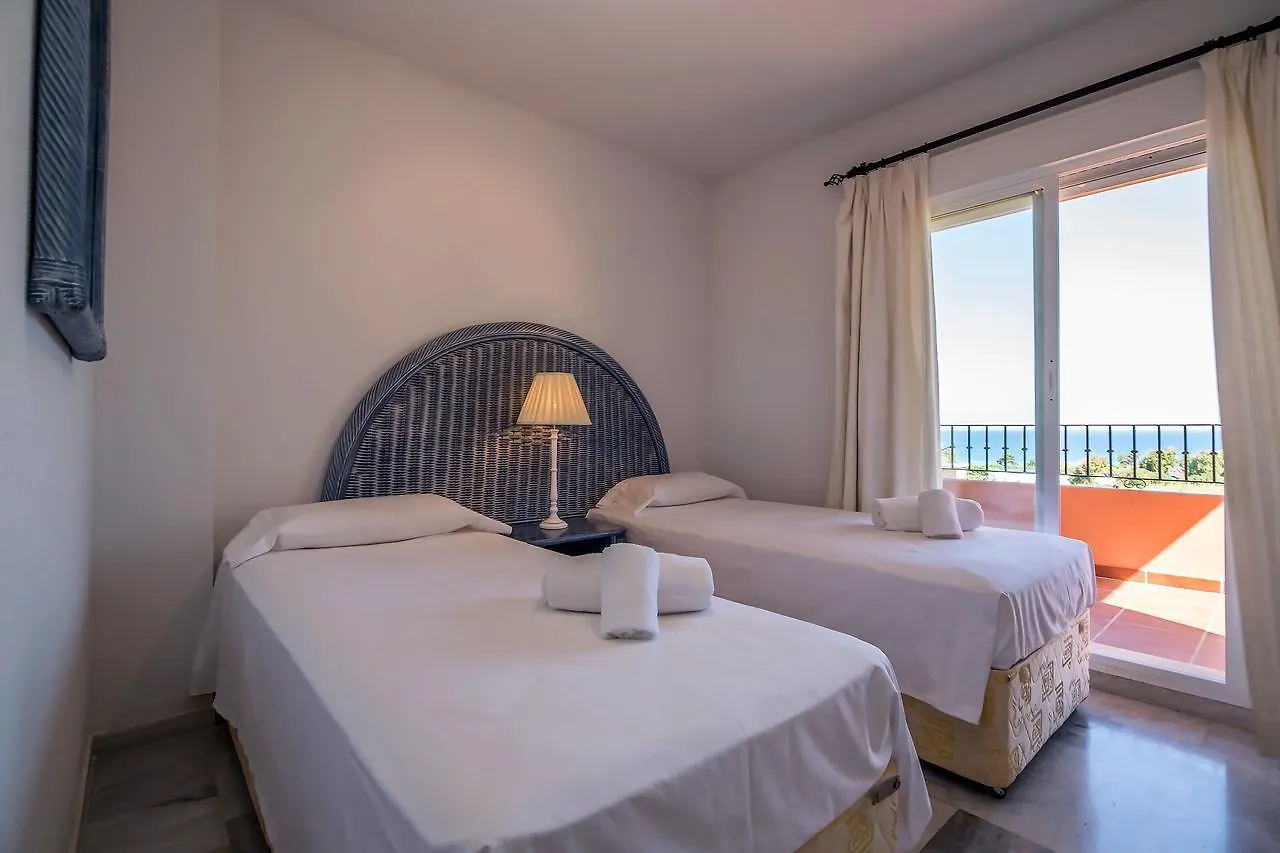 Los Hidalgos Penthouse Manilva Apartment